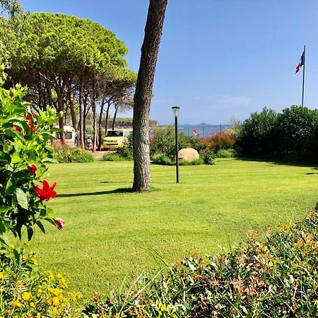 Camping Cala D'Ostia Пула Екстериор снимка