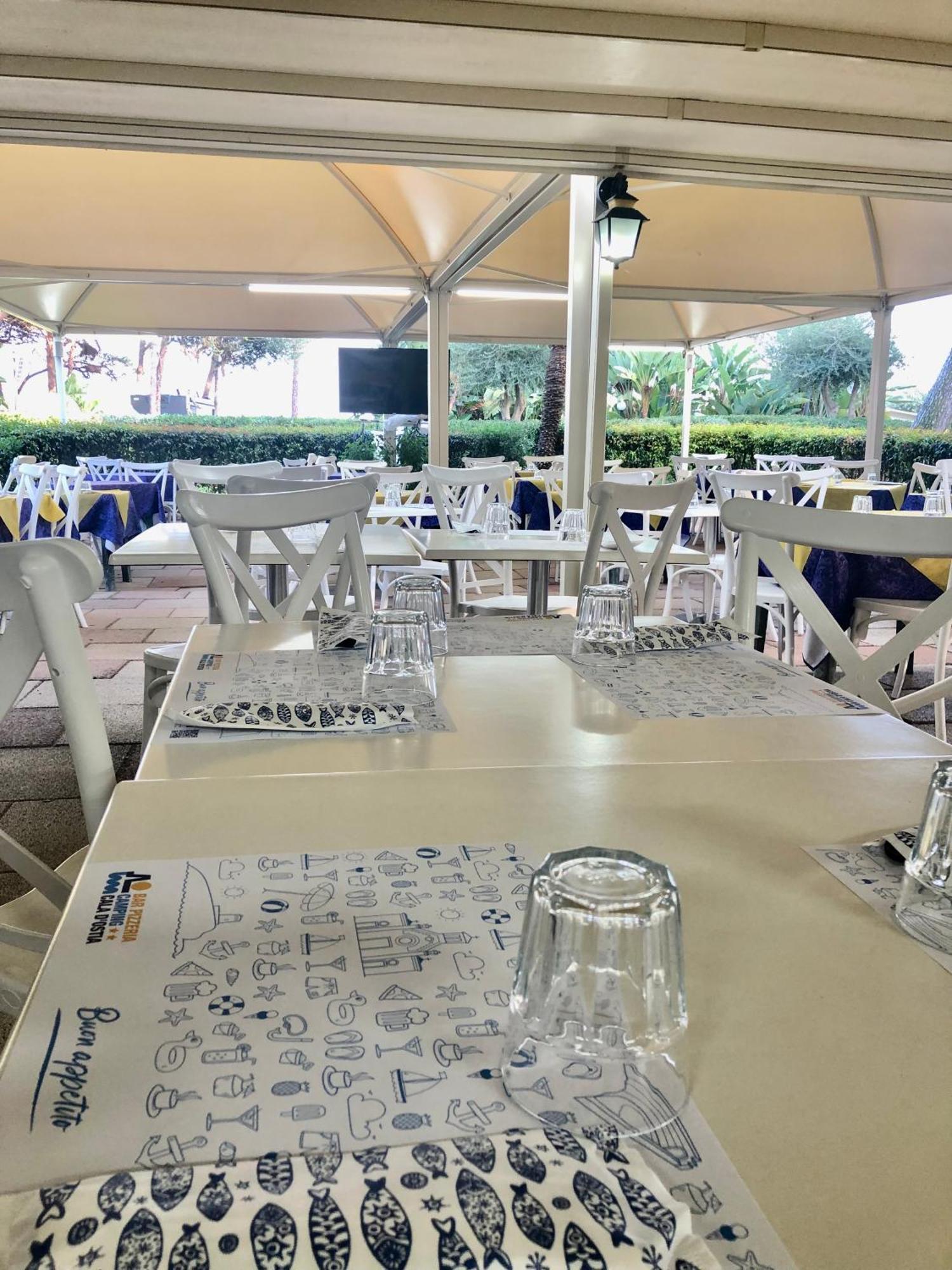 Camping Cala D'Ostia Пула Екстериор снимка