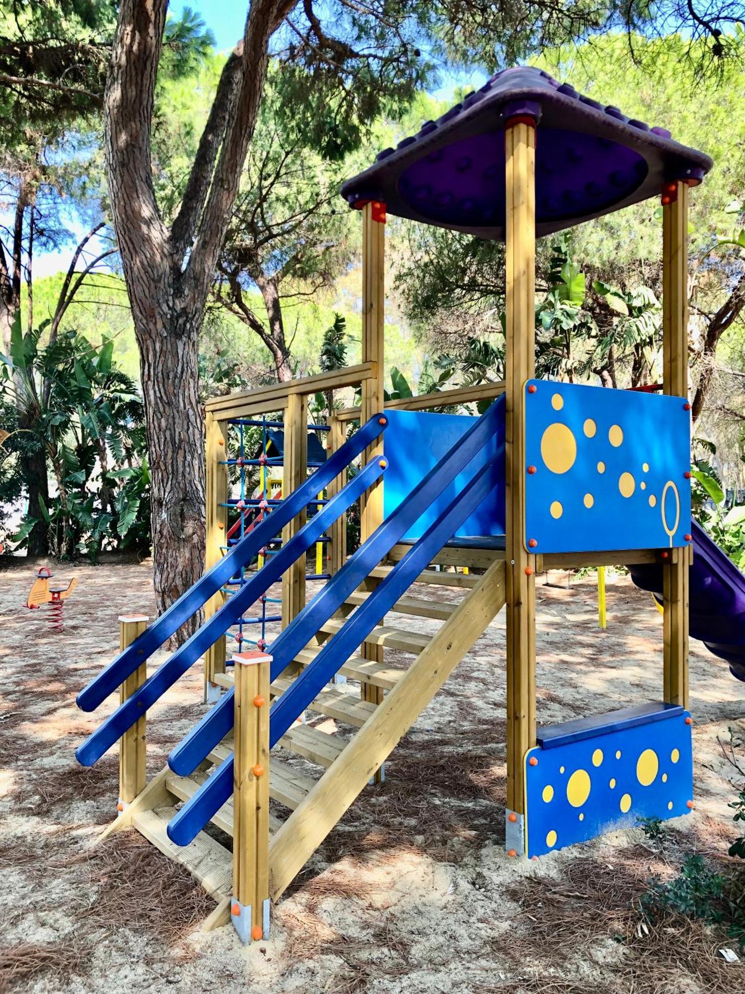 Camping Cala D'Ostia Пула Екстериор снимка