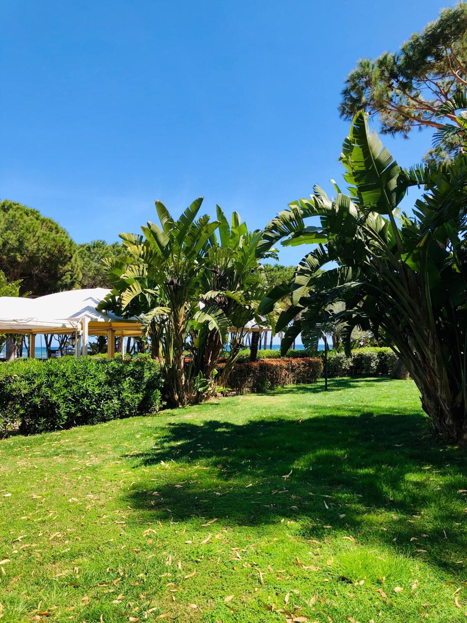 Camping Cala D'Ostia Пула Екстериор снимка