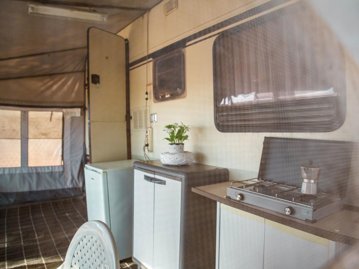 Camping Cala D'Ostia Пула Екстериор снимка