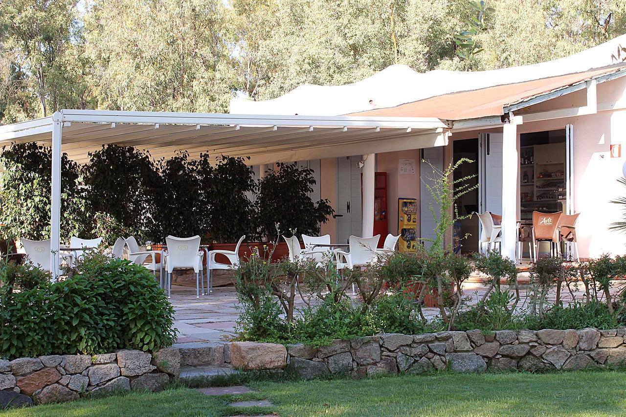 Camping Cala D'Ostia Пула Екстериор снимка